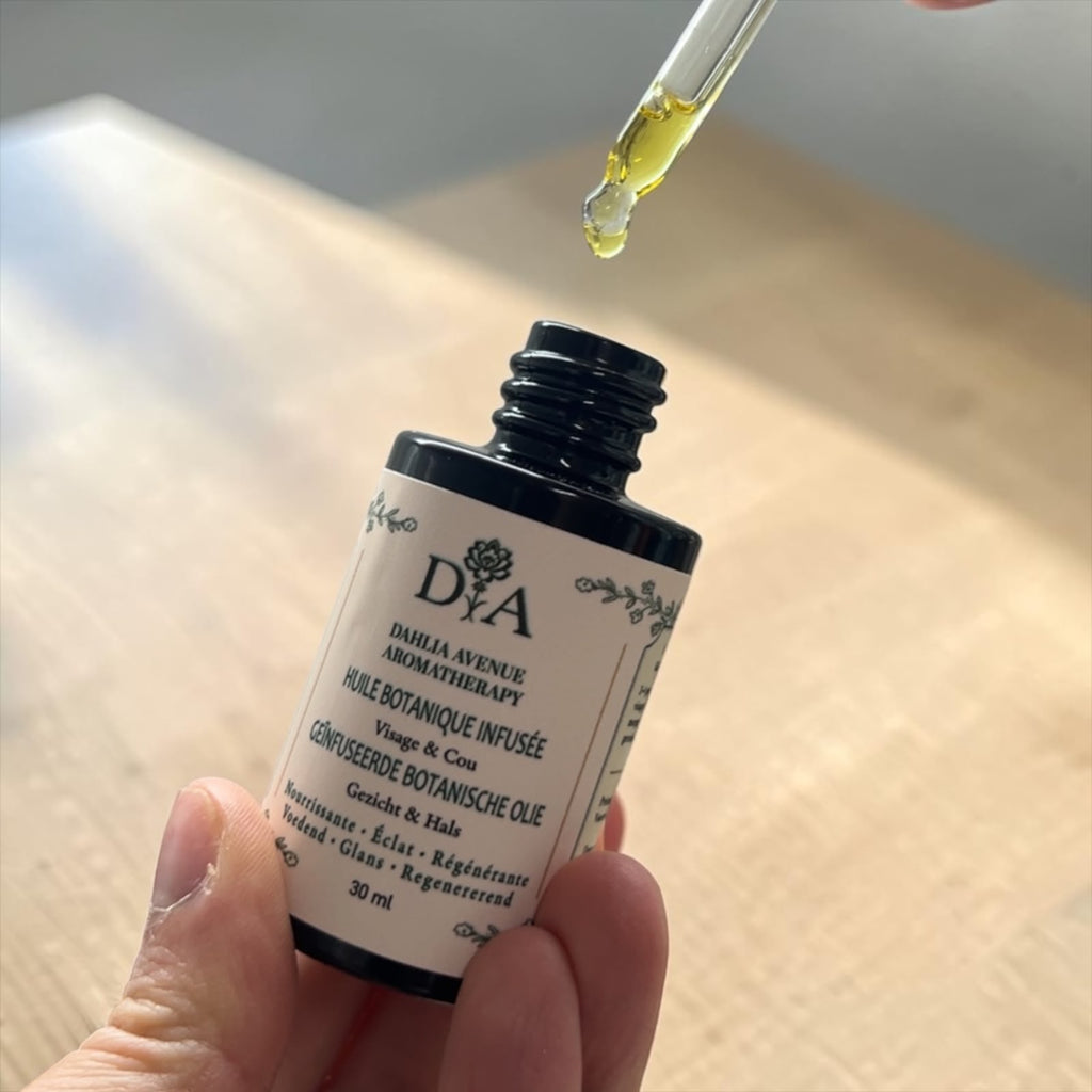 Huile Botanique Infusée — Visage & Cou